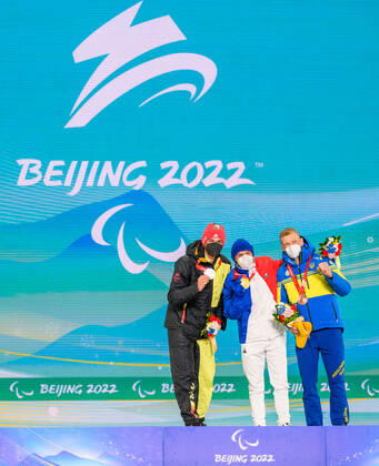 Paralympic Games Beijing 2022 09.3.2022 Day (5) ZHANGIJAKOU, PEOPLES REPUBLIC OF CHINA - MARCH 09: Image of the Paralympic Games Beijing 2022 during the medal ceremonies at Zhangijakou Medals Plaza of Zhangijakou on 20.8.2021 in Hebei Peoples Republic of China. MAIER, Marco (GER), local club: SV Kirchzarten (BAD), date of birth: 20.12.1999 place of birth: Oberstdorf, paralympic classification: LW8 standing on the podest for his silver medal. Oliver Kremer DBS Copyright: xBEAUTIFULxSPORTS OliverxKremerx