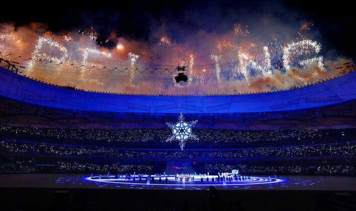 Bilder des Jahres 2022, Sport 03 März Sport Themen der Woche KW10 Sport Bilder des Tages Closing ceremony of Beijing Paralympics Fireworks light up the sky over the National Stadium during the closing ceremony of the Beijing Winter Paralympics on March 13, 2022.  A14AA0001268034P