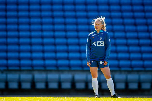 220411 Thea Bjelde of the Norwegian women s national football team during a training session on April 11, 2022 in Oslo. Photo: Vegard Grott BILDBYRAN kod VG VG0265 bbeng fotboll football soccer fotball vm-kval kval fifa women s world cup qualifier qualifier träning practice training trening norge norway dam Copyright: VEGARDxGRoTT BB220411VG033