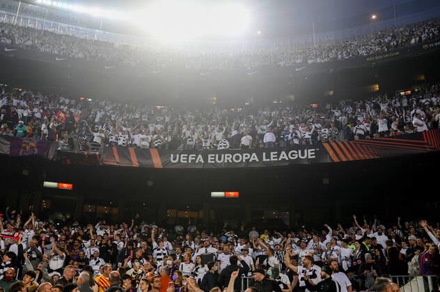 Bilder des Jahres 2022, Sport 04 April April 14, 2022, Barcelona, Spain: supporters during the UEFA Europa League Quarter Final Leg Two match between FC Barcelona, Barca and Eintracht Frankfurt at Camp Nou in Barcelona Barcelona Spain - ZUMAd159 20220414_zia_d159_007 Copyright: xGerardxFrancox