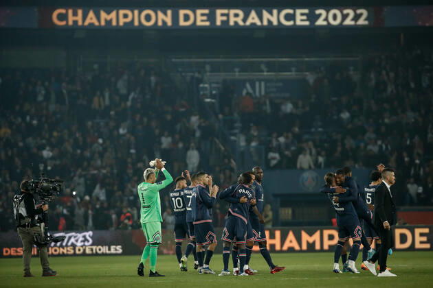 Bilder des Jahres 2022, Sport 04 April Sport Themen der Woche KW16 Sport Bilder des Tages Fußball, Paris St. Germain - RC Lens Le Paris Saint Germain est champion de France 2022 apres leur match nul contre Lens FOOTBALL : Paris Saint Germain vs RC Lens - Ligue 1 Uberteat - 23 04 2022 AurelienMorissard Panoramic 