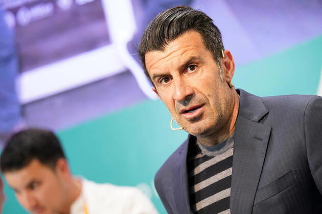 Portuguese football legend Luis Figo performs a show-cooking by Epigen Healthy Bite during the Salon Gourmets 2022. April 26, 2022. (2022042627)