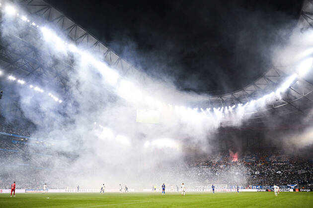 Bilder des Jahres 2022, Sport 05 Mai Sport Themen der Woche KW17 ambiance OM OL a la suite des fumigenes tires par les Supporters de l OM - ULtras Winners FOOTBALL : Marseille vs Lyon - Ligue1 Uber Eats - 01 05 2022 JBAutissier Panoramic 