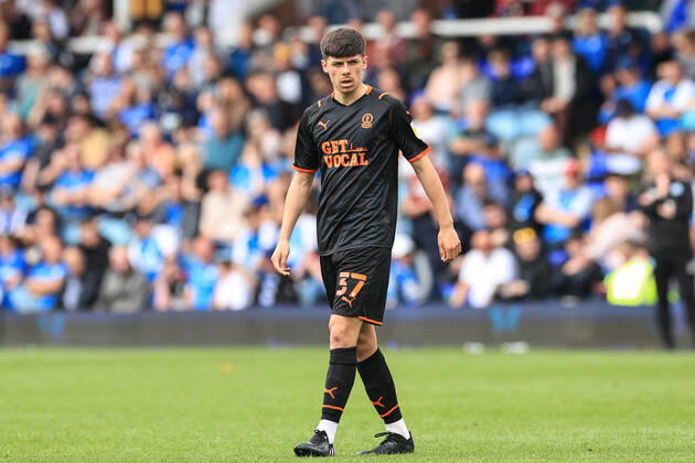 Sky Bet Championship Peterborough v Blackpool Luke Mariette 37 of Blackpool during the game Peterborough Weston Homes Stadium Cambridgeshire United Kingdom Copyright: xMarkxCosgrove NewsxImagesx