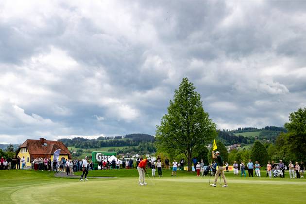 GOLF - Goesser Open 2022 MARIA LANKOWITZ,AUSTRIA,14.MAY.22 - GOLF - Alps Tour, Goesser Open, GC Erzherzog Johann. Image shows Clark Dennis (USA), Markus Brier (AUT) and Lukas Lipold (AUT). Keywords: general view. GEPAxpictures xMaticxKlansek