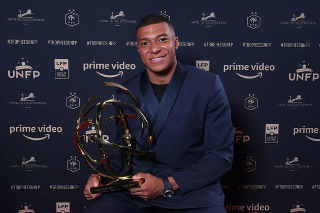 Fußball, Trophees UNFP Verleihung in Paris 07 Kylian MBAPPE (psg) during the Trophies UNFP ceremony at Pavillon Gabriel on May 15, 2022 in Paris, France. FOOTBALL : Trophees UNFP - Soiree - Paris - 15 05 2022 Pool FEP Panoramic 