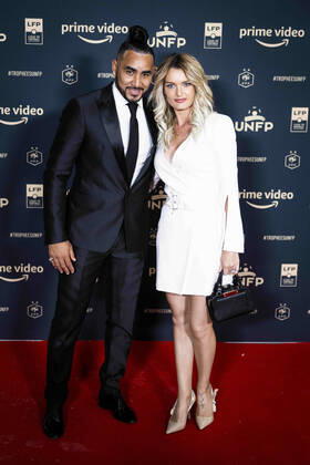 Fußball, Trophees UNFP Verleihung in Paris Dimitri Payet et sa femme Ludivine FOOTBALL : 30e Ceremonie des Trophees UNFP - Paris - 15 05 2022 JBAutissier Panoramic 