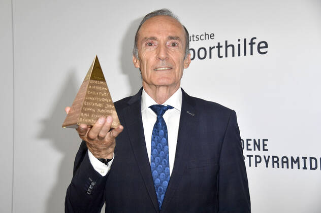 Eberhard Gienger bei der Verleihung der Goldenen Sportpyramide 2022 in der Hauptstadtrepräsentanz der Deutschen Telekom AG. Berlin, 20.05.2022