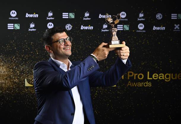 BRUSSEL, BELGIUM - MAY 23 : Community and football award pictured during the Pro League Awards on May 23, 2022 in Brussel, Belgium, 23 05 2022 ( Pro League Awards 2021-2022 PhotoNews Panoramic 
