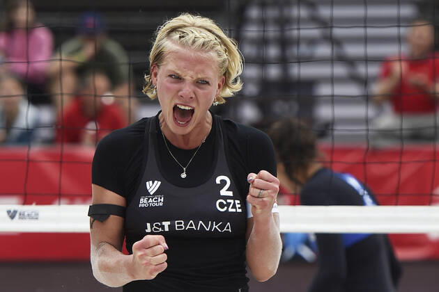 Bilder des Jahres 2022, Sport 05 Mai Sport Themen der Woche KW21 Sport Bilder des Tages Marie-Sara Stochlova reacts during the Pro Tour Beach volleyball, Beachvolleyball tournament of Elite category in Ostrava, Czech Republic, May 27, 2022. (CTKxPhoto JaroslavxOzana) CTKPhotoP2022052705287  JAO 05