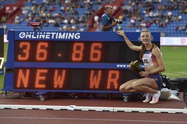 Bilder des Jahres 2022, Sport 05 Mai Sport Themen der Woche KW22 Sport Bilder des Tages Dutch track and field athlete Femke Bol wins the women’s 400-meter hurdles, setting a world record during Golden Spike, international athletic meet of Continental Tour - Gold category in Ostrava, Czech Republic, May 31, 2022. (CTKxPhoto JaroslavxOzana) CTKPhotoP2022053107264  jao