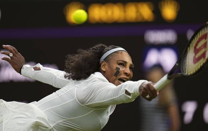 Tennis: Wimbledon championships Serena Williams of the United States plays against Harmony Tan of France in the first round of the Wimbledon tennis tournament in London on June 28, 2022. A14AA0001307451P