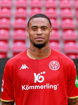 Mainz, MEWA-Arena, 11.07.2022, Mannschaftsfoto 1. Bundesliga - 1.FSV Mainz 05, Delano Burgzorg (37)