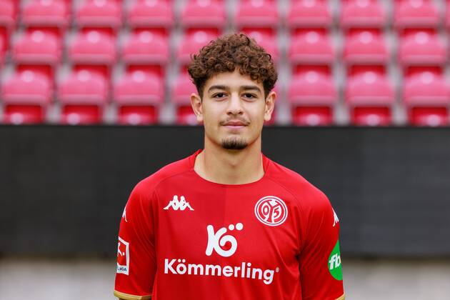 Mainz, MEWA-Arena, 11.07.2022, Mannschaftsfoto 1. Bundesliga - 1.FSV Mainz 05, Ben Bobzien (38)
