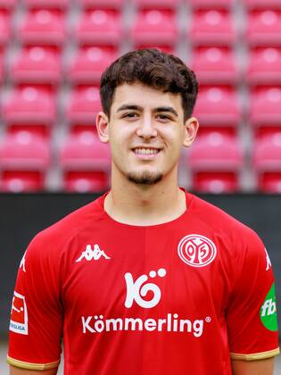 Mainz, MEWA-Arena, 11.07.2022, Mannschaftsfoto 1. Bundesliga - 1.FSV Mainz 05, Eniss Shabani (41)