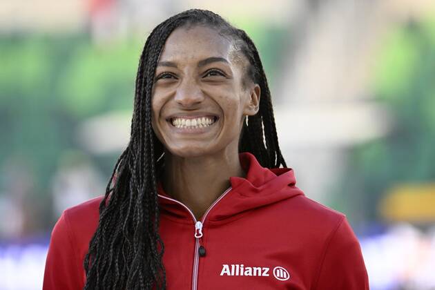 zEUGENE, THE UNITED STATES OF AMERICA - JULY 18 : Nafissatou Thiam pictured during the podium ceremony after Heptathlon on day 4 of the World Athletics Championships Oregon 22 on July 18, 2022 in Eugene, The United States of America, 18 07 2022 ( World Athletics Championships Oregon 22 - day 4 PhotoNews Panoramic 