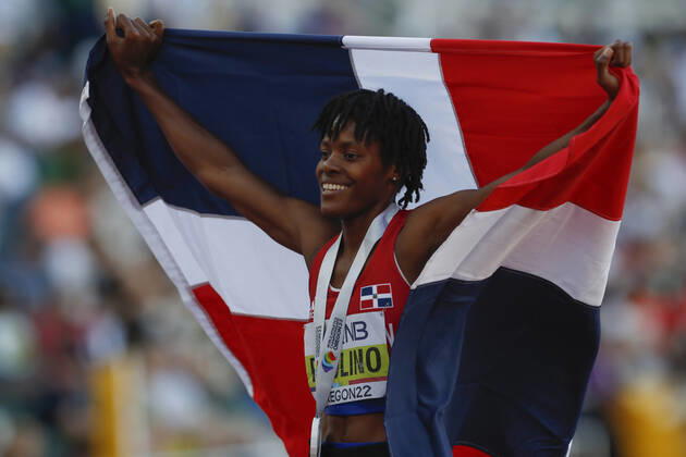 Marileidy Paulino of Dominican Republic, silver medal, poses after the 400m women event during the World Athletics Championships at Hayward Field in Eugene, USA, 22 July 2022. World Athletics Championships !ACHTUNG: NUR REDAKTIONELLE NUTZUNG!  Copyright: xAlbertoxEstevezx AMDEP4568 20220723-548e880d308994e14b51cb8693a35d7bda55701d