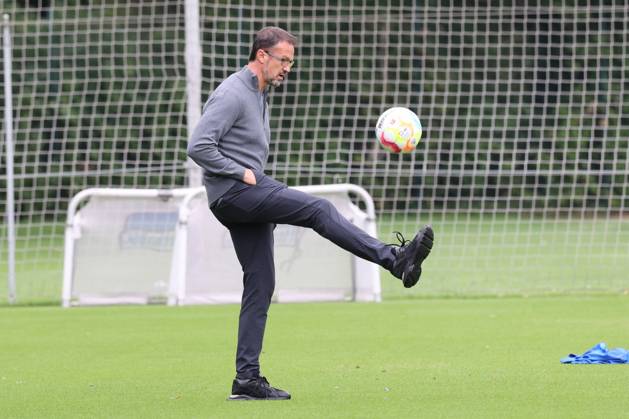 DEU, DFL, 1. FBL Hertha BSC, Training, 01.08.2022, Sportforum, Berlin, DEU, DFL, 1. FBL Hertha BSC, Training, im Bild Fredi Bobic (Geschaeftsfuehrer, Hertha BSC Berlin) DFL - regulations prohibit any use of Photographs as image sequences and or quasi-video