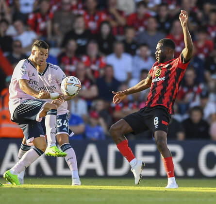 Bournemouth v Arsenal Premier League Gabriel Martinelli of Arsenal tries to find a way past Jefferson Lerma of Bournemouth during the Premier League match at the Vitality Stadium, Bournemouth Content Not Available For UK Newspapers Copyright: xJeremyxLandeyx FIL-17249-0107 UK Newspapers OUT