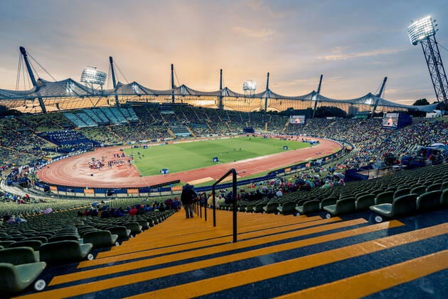European Championships Munich22; Leichtathletik, 20.08.2022 Sonnenuntergang im Olympiastadion am 20.08.2022 bei den Leichtathletik-Europameisterschaften in Muenchen Copyright: xBEAUTIFULxSPORTS Flatemerschx