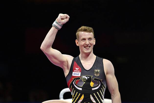 Bilder des Jahres 2022, Sport 08 August Sport Themen der Woche KW33 21.08.2022, European Championchips München 2022, Geräteturnen Finale Männer, in der Olympiahalle München, Nils Dunkel (Deutschland) Jubel nach seiner Darbietung am Pauschenpferd, er macht den dritten Platz, Bronzemedaille.