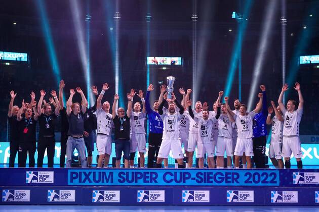 Bilder des Jahres 2022, Sport 08 August Sport Themen der Woche KW35 Pixum Supercup 2022 SC Magdeburg gegen THW Kiel, 31.08.2022 THW Kiel wird Pixum Super Cup Sieger 2022 - Pixum Supercup 2022 SC Magdeburg gegen THW Kiel 31.08.2022 in Düsseldorf. Copyright: xBEAUTIFULxSPORTS KennyxBeelex