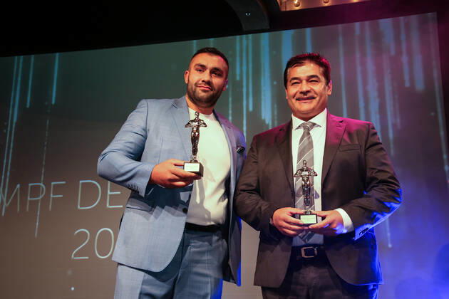 Boxen: Herqul 2022 - German Boxing Award, Berlin, 04.09.2022 Kampf des Jahres: Ali Eren Demirecen und Promoter Erol Ceylan (EC Boxing) Berlin Germany