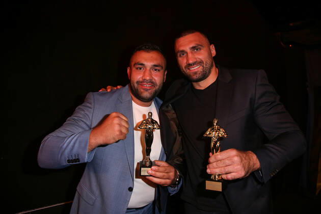 Boxen: Herqul 2022 - German Boxing Award, Berlin, 04.09.2022 Boxer des Jahres: Ali Eren Demirecen (l.) und Victor Faust (EC Boxing) Berlin Germany