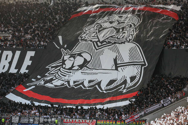 xMHx - UEFA Champions League: Eintracht Frankfurt - Sporting Lissabon am 07.09.2022 im Deutsche Bank Park in Frankfurt Die Fans von Eintracht Frankfurt mit einer Choreografie