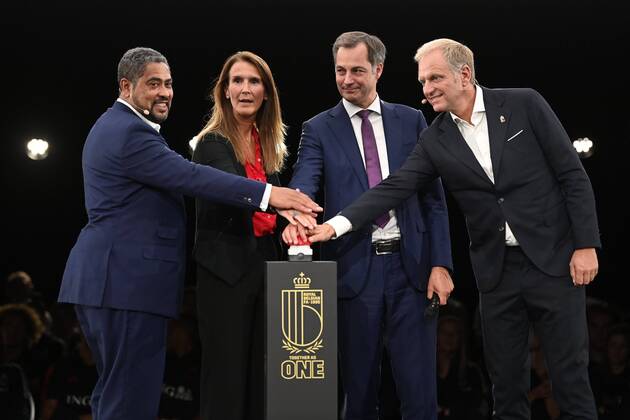 Bilder des Jahres 2022, Sport 09 September Sport Themen der Woche KW38 Sport Bilder des Tages TUBIZE, BELGIUM - SEPTEMBER 19 : Paul Van den Bulck , president of the Belgian Football Association, Sophie Wilmes , Alexander De Croo Prime Minister of Belgium and Bossaert Peter General Secretary of Royal Belgian Football Federation opening during the official opening of the new Federal Building of the Belgian Football Association at the Federal seat of the KBVB on September 19, 2022 in Tubize, Belgium, 19 09 2022 ( Official Opening of the new Federal Building of the Royal Belgian Football Assocation PhotoNews Panoramic 
