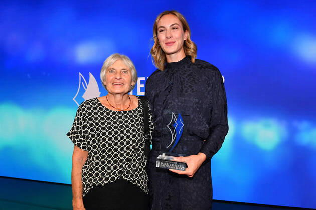 Christiane Krause und Alexandra Burghardt Verleihung des Bayerischen Sportpreis 2022 Ehrung, Auszeichnung, Preis BMW Welt München 22. Oktober 2022