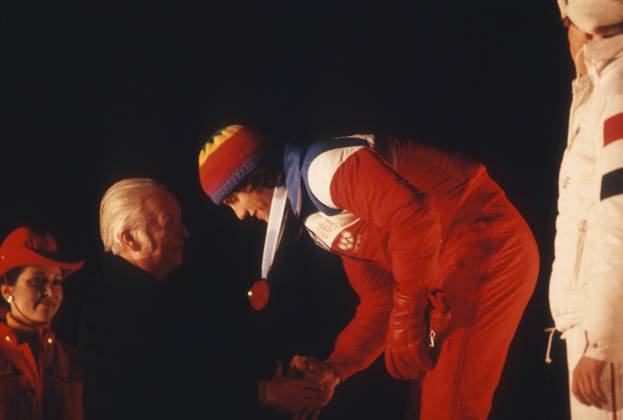 Eric Heiden receiving one of his five gold medals in speedskating from then IOC President, Lord Killanin at the 1980 Winter Olympics in Lake Placid Eric Heiden receiving one of his five gold medals in speedskating from then IOC President, Lord Killanin at the 1980 Winter Olympics in Lake Placid Lake Placid New York USA Copyright: xAdamxStoltmanx Image_0238_alt