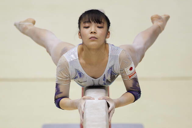 Bilder des Jahres, Sport 11 November Sport Themen der Woche KW44 Sport Bilder des Tages (221102) -- LIVERPOOL, Nov. 2, 2022 -- Yamada Chiharu of team Japan competes on the balance beam of the women s team final at the 51st FIG Artistic Gymnastics World Championships in Liverpool, Britain, Nov. 1, 2022. ) (SP)BRITAIN-LIVERPOOL-ARTISTIC GYMNASTICS-WORLD CHAMPIONSHIPS-WOMEN S TEAM FINAL MengxDingbo 