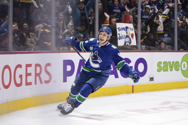 November 3, 2022, VANCOUVER, BC, CANADA: Vancouver Canucks Andrei Kuzmenko (96) celebrates his third goal against the Anaheim Ducks during the third period of an NHL, Eishockey Herren, USA hockey game in Vancouver on Thursday, November 3, 2022. Canada News - November 3, 2022  - ZUMAc35_ 20221103_zaf_c35_165 Copyright: xBenxNelmsx