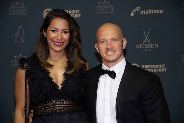 Fabian HAMBUECHEN mit Freundin Viktoria, roter Teppich, Red Carpet Show, 40. Deutscher Sportpresseball in der Alten Oper Frankfurt, 05.11.2022. Â