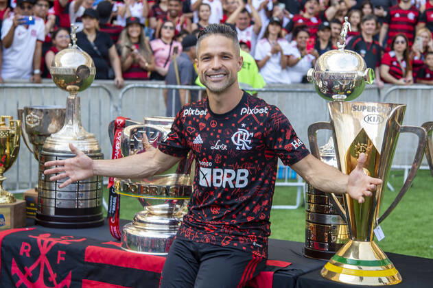 Bilder des Jahres, Sport 11 November Sport Themen der Woche KW45 Sport Bilder des Tages Flamengo x Avai RIO DE JANEIRO, RJ - 12.11.2022: FLAMENGO X AVAI - Farewell Diego during Flamengo x Avai held at Estádio do Maracanã for the 38th round of the 2022 Brazilian Championship, series A, this Saturday afternoon (12), in Rio de Janeiro, RJ. (Photo: Celso Pupo Fotoarena) x2292885x  CelsoxPupo