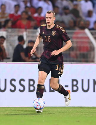 FUSSBALL WM 2022 Testspiel im Oman 16.11.2022 Oman - Deutschland: Lukas Klostermann (Deutschland)