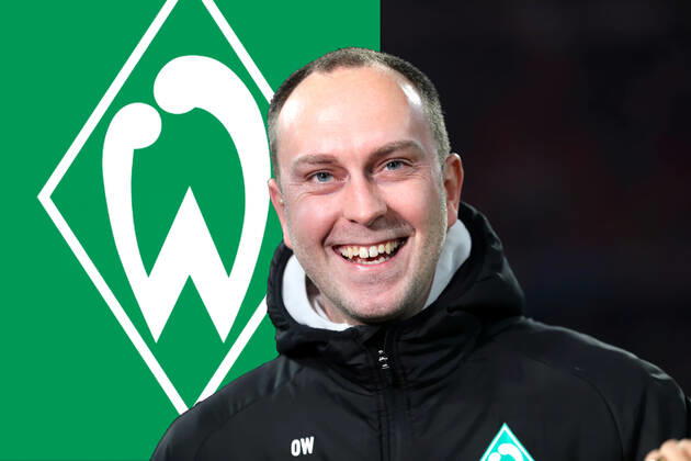 Deutschland 18. November 2022: Fussball, Herren, Saison 2022 2023, SV Werder Bremen, Ole Werner, Trainer Hier eine Fotomontage, Symbolfoto mit Ole Werner, Trainer (SV Werder Bremen) und dem Logo, Wappen des Vereins, lachen, lächeln, lächelnd