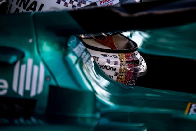 ABU DHABI, UNITED ARAB EMIRATES: Sebastian Vettel, racing for the Aston Martin F1 team during the 2022 Formula 1 Abu Dhabi Grand Prix at the Yas Marina Circuit in Abu Dhabi, United Arab Emirates.