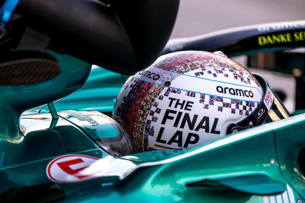 ABU DHABI, UNITED ARAB EMIRATES: Sebastian Vettel, racing for the Aston Martin F1 team during the 2022 Formula 1 Abu Dhabi Grand Prix at the Yas Marina Circuit in Abu Dhabi, United Arab Emirates.