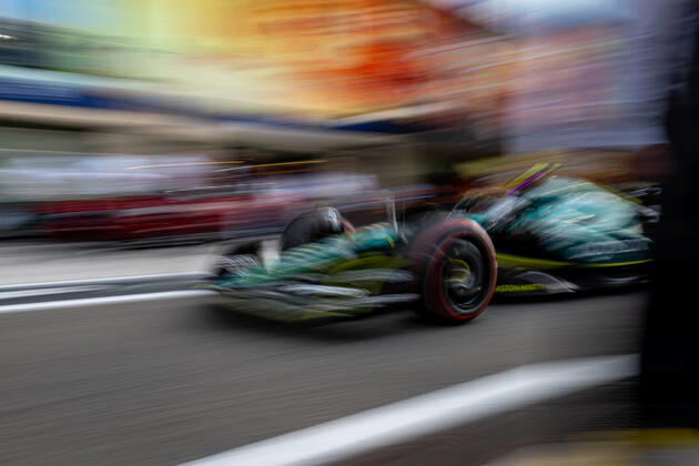 ABU DHABI, UNITED ARAB EMIRATES: Sebastian Vettel, racing for the Aston Martin F1 team during the 2022 Formula 1 Abu Dhabi Grand Prix at the Yas Marina Circuit in Abu Dhabi, United Arab Emirates.