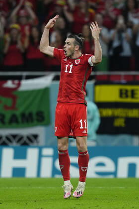USA v Wales: Group B - FIFA World Cup, WM, Weltmeisterschaft, Fussball Qatar 2022 Gareth Bale Right Winger of Wales and Los Angeles FC in action during the FIFA World Cup Qatar 2022 Group B match between USA and Wales at Ahmad Bin Ali Stadium on November 21, 2022 in Doha, Qatar. Doha Qatar Copyright: xJosexBretonx originalFilename:breton-usavwale221121_np1OJ