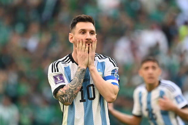 Lionel MESSI (ARG), Enttaeuschung,Frust, enttaeuscht,frustriert,niedergeschlagen, Aktion,Einzelbild,angeschnittenes Einzelmotiv,Halbfigur,halbe Figur, Spiel 8,Gruppe C Argentinien (ARG) - Saudi Arabien (KSA) 1-2 am 22.11.2022, Lussail Stadium. Fussball Weltmeisterschaft 20122 in Katar vom 20.11. - 18.12.2022