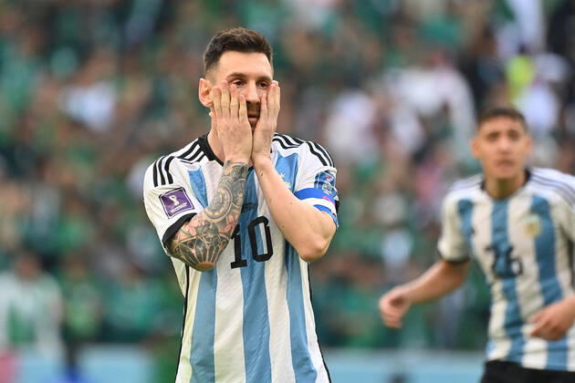 Lionel MESSI (ARG), Enttaeuschung,Frust, enttaeuscht,frustriert,niedergeschlagen, Aktion,Einzelbild,angeschnittenes Einzelmotiv,Halbfigur,halbe Figur. Spiel 8,Gruppe C Argentinien (ARG) - Saudi Arabien (KSA) 1-2 am 22.11.2022, Lussail Stadium. Fussball Weltmeisterschaft 20122 in Katar vom 20.11. - 18.12.2022