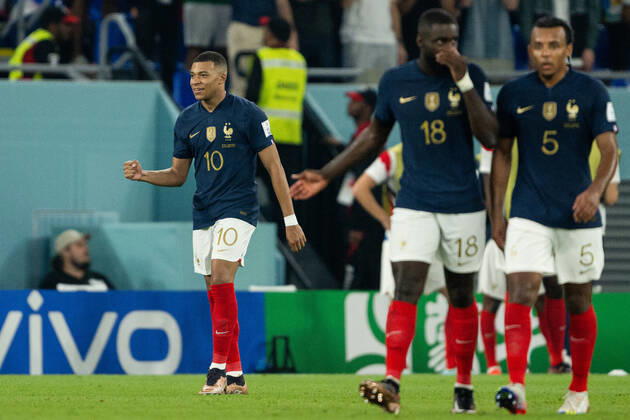 221126 Kylian Mbappe of France celebrates the 1-0 goal during the FIFA World Cup, WM, Weltmeisterschaft, Fussball 2022 football match between France and Denmark on November 26, 2022 in Doha. Photo: Joel Marklund BILDBYRAN kod JM JM0389 bbeng fotboll football soccer fotball vm fotbolls-vm fotball-vm fotbolls-vm 2022 fifa world cup 2022 frankrike france danmark denmark jubel Copyright: JOELxMARKLUND BB221126JM051