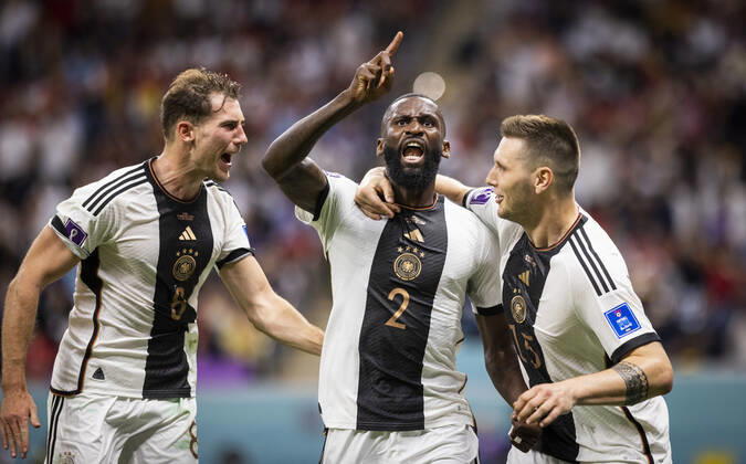 Doha, Qatar. 27th Nov, 2022. Goal celebration: Leon Goretzka (Deutschland), Antonio Rüdiger (Deutschland), Niklas Süle (Deutschland) Germany - Spain Deutschland - Spanien World Cup 2022 in Qatar 27.11.2022 Credit: Moritz Müller