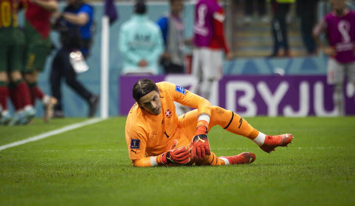 Doha, Qatar. 6th Dec, 2022. Torwart Yann Sommer (Schweiz) Portugal - Switzerland Portugal - Schweiz World Cup 2022 in Qatar 06.12.2022 Credit: Moritz Müller