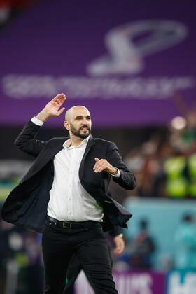 morocco vs portugal DOHA, CA - 10.12.2022: MOROCCO VS PORTUGAL - Coach REGRAGUI Walid from Morocco celebrates ranking during the match between Morocco and Portugal, valid for the quarterfinals of the World Cup, held at the Al Thumama Stadium in Doha, Qatar. (Photo: Rodolfo Buhrer La Imagem Fotoarena) x2308661x RodolfoxBuhrer