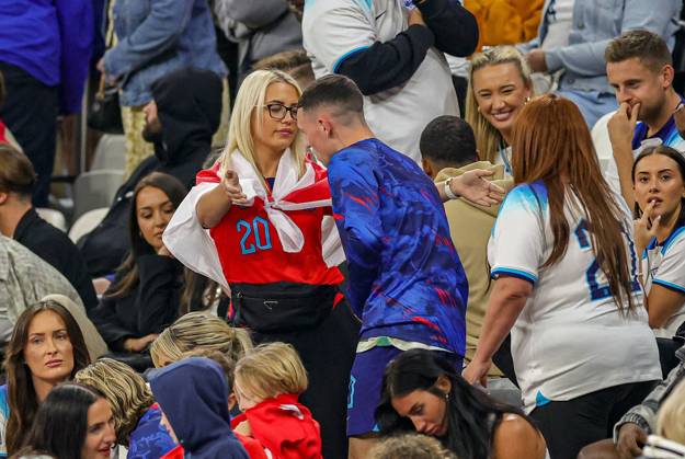 England v France 2022 FIFA World Cup, WM, Weltmeisterschaft, Fussball 10 12 2022. Quarter-finals Phil Foden (20) of England is comforted by girlfriend Rebecca Cooke at full time during the 2022 FIFA World Cup quarter final match between England and France at Al Bayt Stadium, Al Khor, Qatar on 10 December 2022. Editorial use only , Copyright: xNigelxKeenex PSI-16540-0087