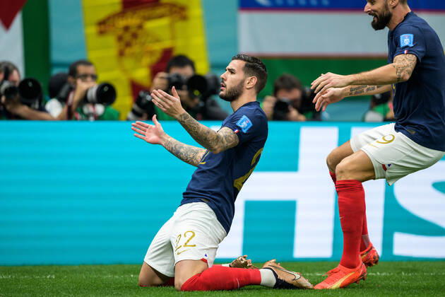 221214 Theo Hernandez of France celebrates after scoring 1-0 during the FIFA World Cup, WM, Weltmeisterschaft, Fussball 2022 semifinal between France and Morocco on December 14, 2022 in Doha. Photo: Joel Marklund BILDBYRAN kod JM JM0412 bbeng fotboll football soccer fotball vm fotbolls-vm fotball-vm fotbolls-vm 2022 fifa world cup 2022 semifinal semi-final frankrike france marocko morocco jubel celebration Copyright: JOELxMARKLUND BB221214JM033